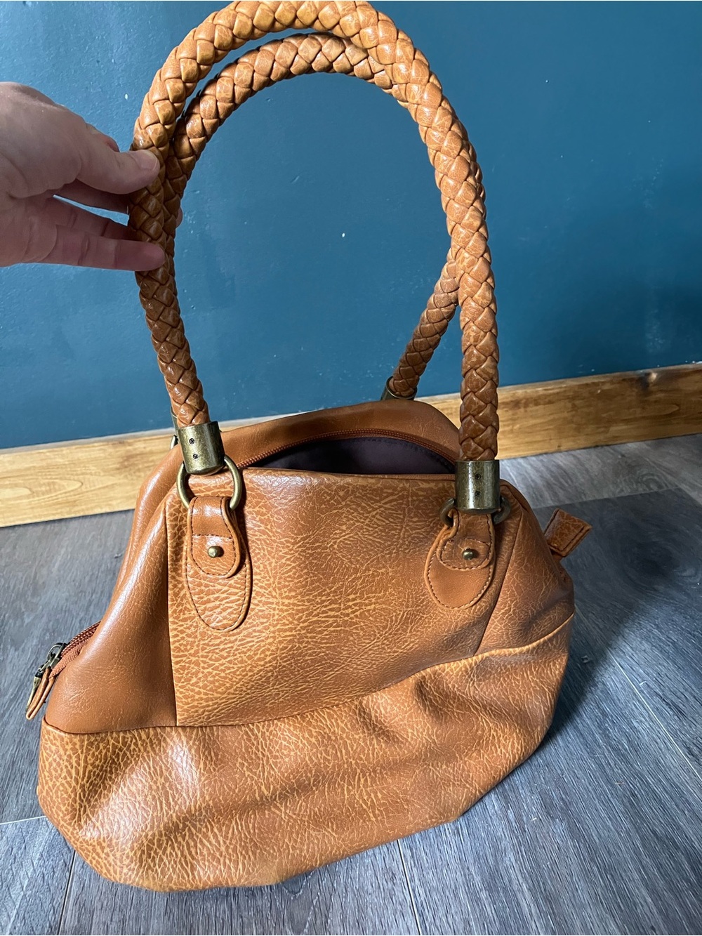 Matt by Matt & Nat, light brown vegan leather purse with braided straps - Picture 2 of 5